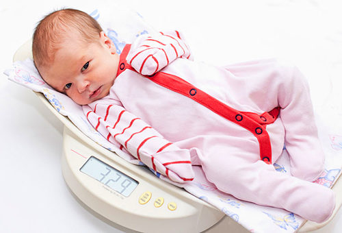 cute-baby-on-the-scales-7
